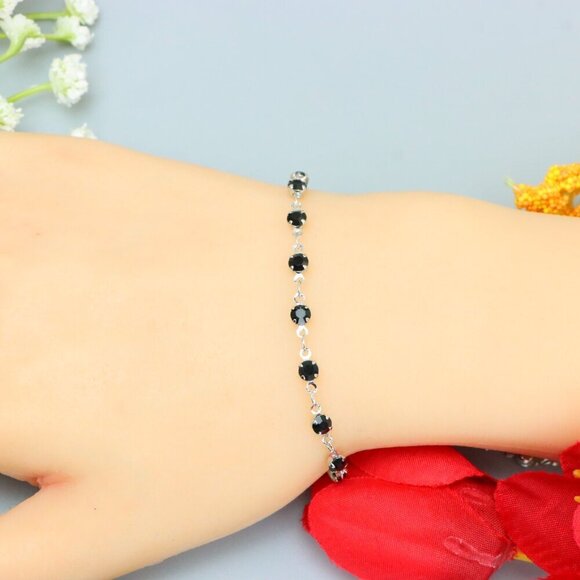 "Elegant & Trendy Bracelet, A Perfect Gift for Women, Thoughtful, EVCH1668 - Picture 4 of 10